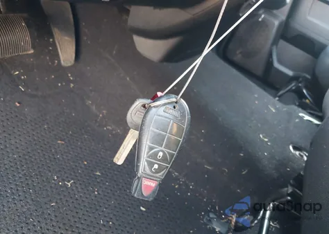 2019 Ram 1500 Classic Express 4X2 6'4 Box z USA, uszkodzony, nr VIN 1C6RR6FG9KS581467